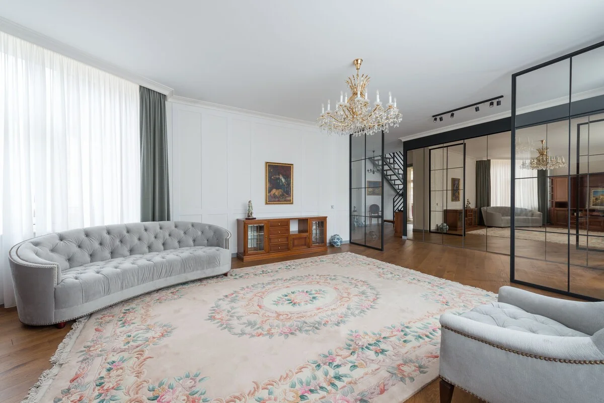 3 BHK Luxury Builder Floor for Sale in Defence Colony