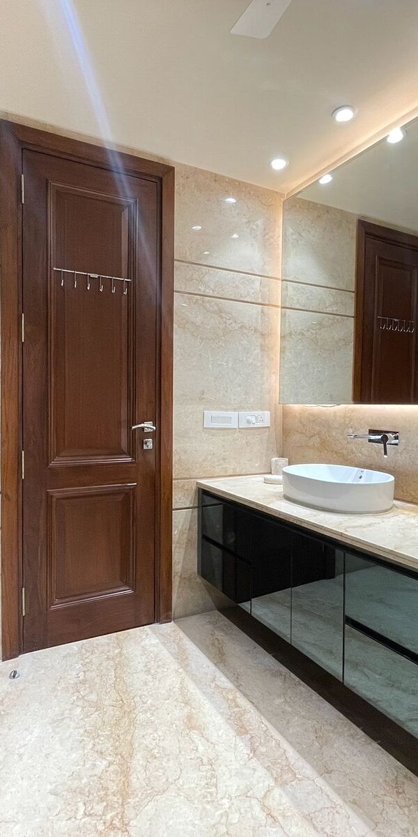 Available ready to move Brand new, fully furnished 4 BHK luxury apartment available for rent in the premium neighborhood of Defence Colony, South Delhi. Features modern interiors and is ready to move in.